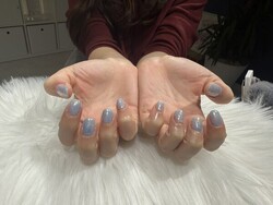 ハンド 定額デザイン 「ブルーのモヤモヤにオーロラをのせて！！」|Nail Salon Linda
