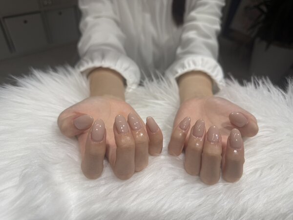ハンド ワンカラー 「スキンカラー！ ワンカラーがシンプルで使いやすい！」|Nail Salon Linda
