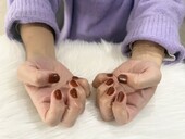 ハンド ライトコース (60分 アート、ストーン、シールつけ放題) 「テラコッタカラーにハートのホロを！」|Nail Salon Linda