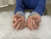 「ハンド 定額デザイン」ナチュラルカラーと赤いハートがぴったり！|Nail Salon Linda