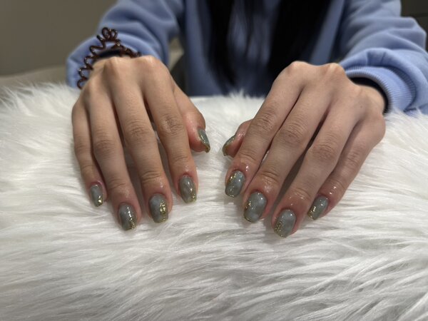 「ハンド ライトコース」 (60分 アート、ストーン、シールつけ放題） グリーンホワイトでニュアンスネイルのお仕上がり！|Nail Salon Linda