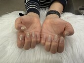 「 ハンド 定額デザイン」ラメ上品ワンカラーに、ハートのパーツがポイント！|Nail Salon Linda