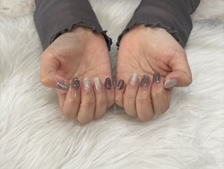 「ハンド 定額デザイン」 シアーグレーでおしゃれな雰囲気です！！|Nail Salon Linda