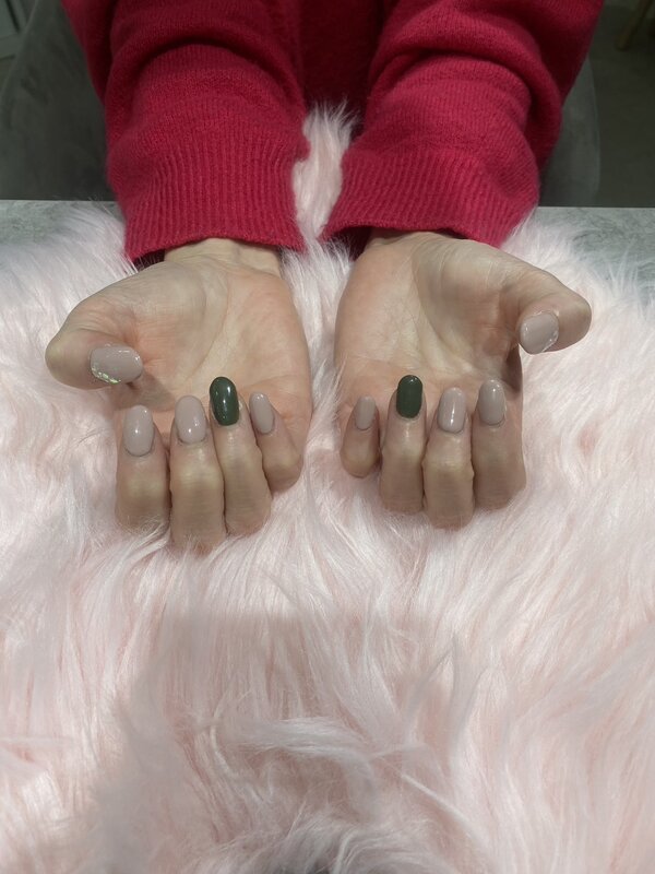 「ハンド 定額jデザイン」桜餅をイメージした色に変えたいという希望でした！|Nail Salon Linda