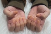 「ハンド ワンカラー」オレンジベージュワンカラーでシンプル！|Nail Salon Linda