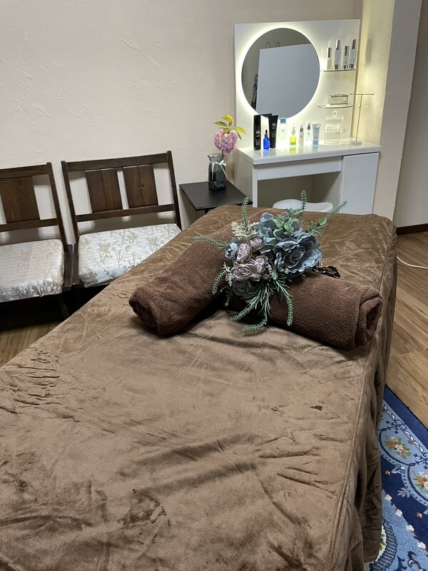 施術ベッド②|クレイ美容・整体 米子 clay urizun