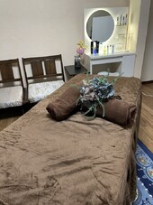 施術ベッド②|クレイ美容・整体 米子 clay urizun