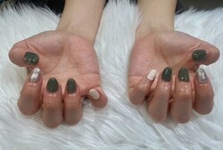 「ハンド 定額デザイン」定額ネイルの中でも人気なデザインです！ グリーンが春らしい色で可愛いです！