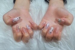 「ハンド 定額デザイン」 ミラーでハートを作っています！ピンクラメと合わせて可愛らしさたっぷりです！