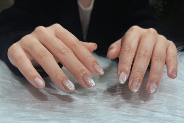 「ハンド ライトコース」（60分、アート、ストーン。シールつけ放題）」 ベージュマグネットでちゅるんカラーに！ ストーン|Nail Salon Linda