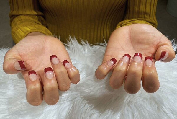 「ハンド フレンチワンカラー」赤のフレンチデザイン！ フレンチの幅はお客様のお好みでお作りしました！ ご相談ください！|Nail Salon Linda