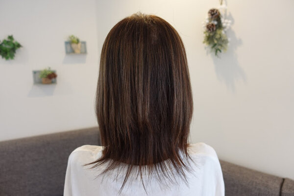 ソフトラベンダーに白髪ぼかしのハイライトカラー|hair doctor Luz石巻新成店