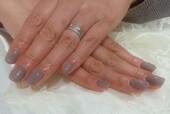 「ハンド ワンカラー」お洒落なグレージュカラー！ 落ち着いたお色味ですが発色はしっかりと！|Nail Salon Linda