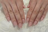 「ハンド ワンカラー」スキンカラーで上品なお仕上がりに！|Nail Salon Linda