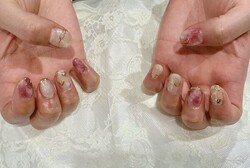 「ハンド ミドルコース 」 お好みのカラーにチェンジしニュアンスネイル！ 手書きハートのミラーはとても人気です！