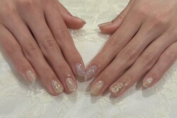 「ハンド  定額デザイン」 くすんだパープルとゴールドラメがぴったり！|Nail Salon Linda