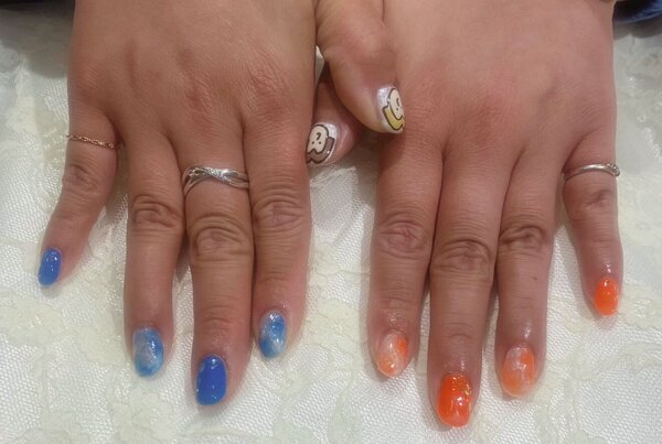 ハンド ミドルコース (90分 アート、ストーン、シールつけ放題、持ち込みデザインOK!)|Nail Salon Linda