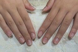 「ハンド 定額デザイン ピンクラメとホワイトの組み合わせで春デザイン！|Nail Salon Linda