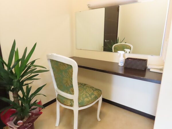 パウダールーム|SANADORA　Beauty Salon