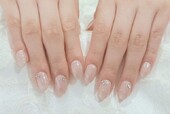 「ハンド 定額デザイン」 繊細なラメで上品デザイン！|Nail Salon Linda