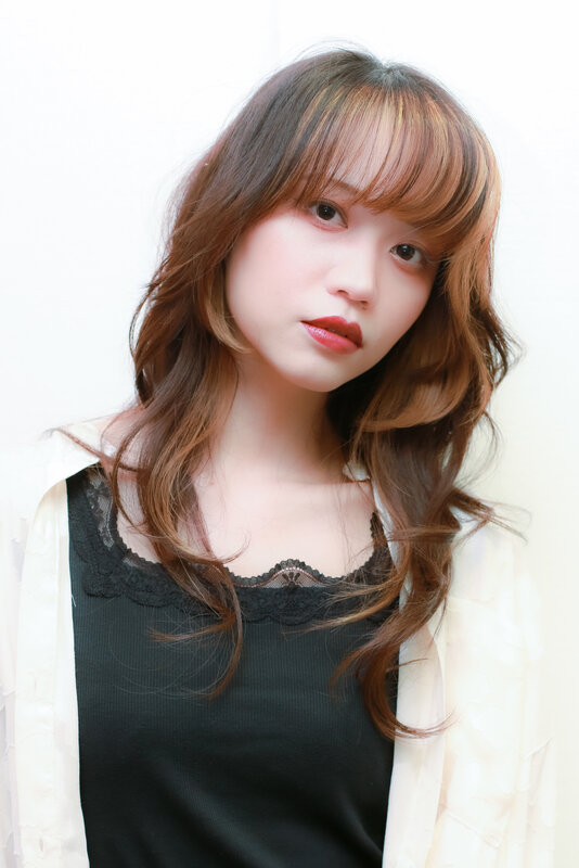 アプリコットオレンジくびれレイヤースタイル|Hair Make TOP SHAPE