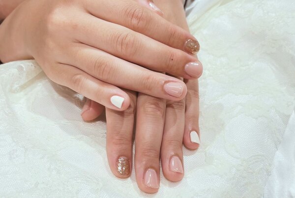 「ハンド 定額デザイン」お色味変更でピンクの春らしいデザインになりました! GW後半もイベントの前にネイルはいかがですか|Nail Salon Linda