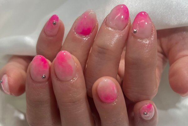 「ハンド 定額デザイン」ご新規様。定額ネイル色替えです！|Nail Salon Linda