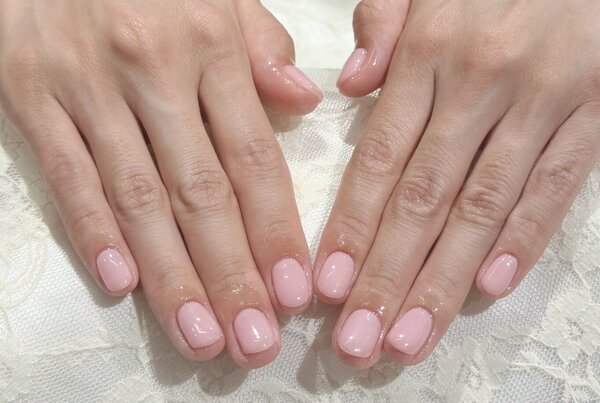 「ハンド ワンカラー」ベビーピンクでちゅるんワンカラーのお仕上がりに！|Nail Salon Linda
