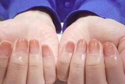 「ハンド グラデーション」 爪が伸びても境目が目立たない自然なグラデーションの仕上がりを意識しました。|Nail Salon Linda