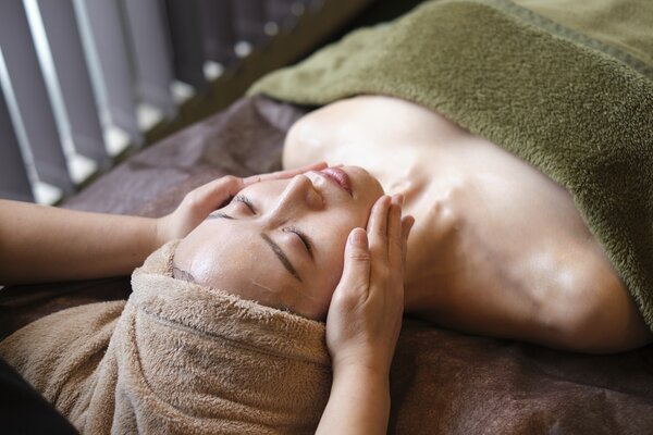 フェイシャルマッサージ|HAMIL博多店