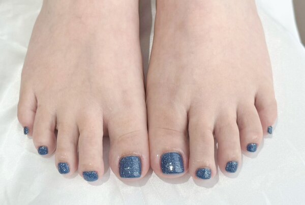 「フット ワンカラー」ブルーワンカラーで夏先取りカラーー！！|Nail Salon Linda
