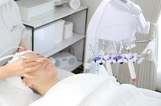 毛穴吸引|BLANCHE