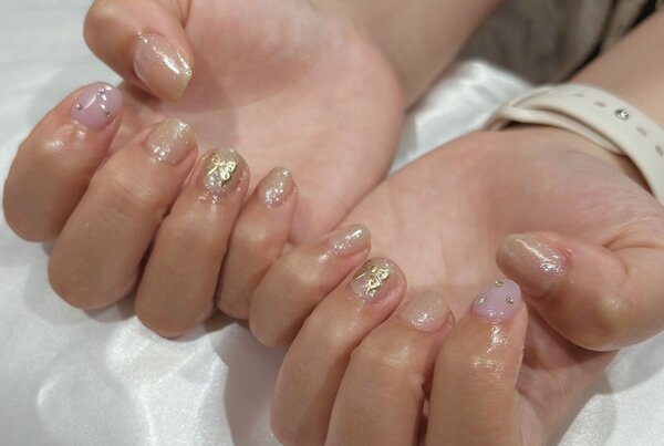 「ハンド 定額デザイン 」一色カラー変更で、爽やかなイメージになりました^ ^|Nail Salon Linda