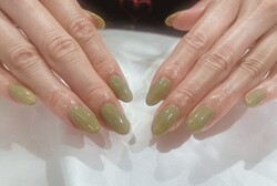 「ハンド ワンカラー」ピスタチオグリーンで夏や暖かい季節にもぴったりです！