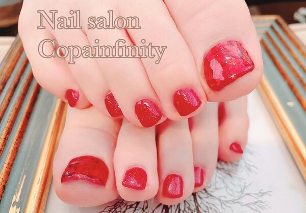 キラキラホログラム フットネイル|Nail salon Copainfinity