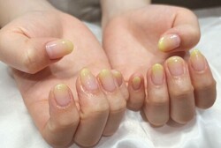 「ハンド グラデーション」イエローカラーが初夏にピッタリですね！