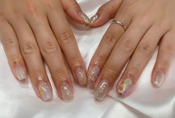 「ハンド 定額デザイン」最近とても人気です！大理石アートの部分を転写したデザインです！ |Nail Salon Linda