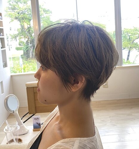 short / smoky matt ash