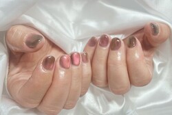 「ハンド マグネット ワンカラー」キラキラで上品です！|Nail Salon Linda