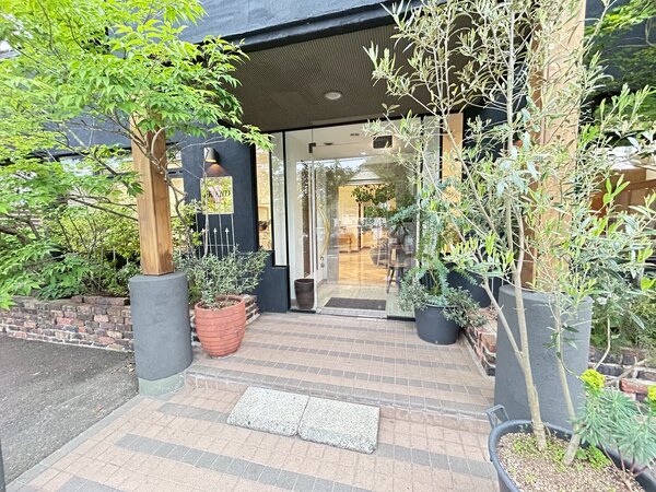 入口〜受付|Friend vividhair