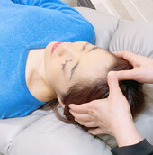 ヘッドスパ（筋膜リリース）|眼精疲労ケア・アイクリーク自由が丘