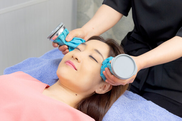 温冷セラピー|眼精疲労ケア・アイクリーク自由が丘