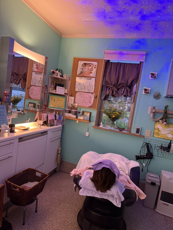 施術台|おしゃれサロンささ