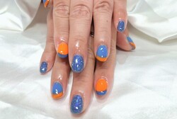 「ハンド ミドルコース」お好みのカラーで、推し活にも大人気です！