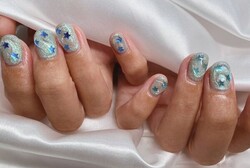 「ハンド ミドルコース」エメラルドグリーのフラッシュは、新色カラーで人気が出てきていますのでぜひお試しください！