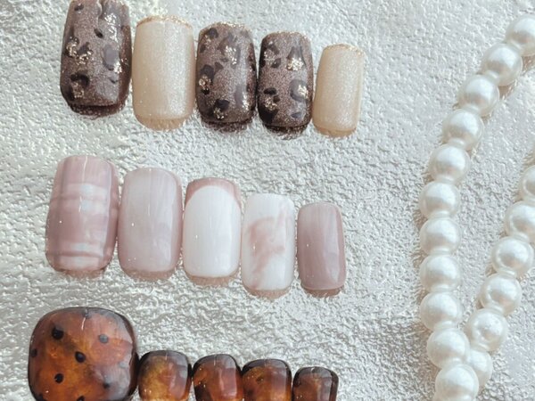 「2025年 初秋ネイルサンプル」お好みのデザインやカラーをサロンでお選びください！ 猛暑の先には秋が来る！|Nail Salon Linda