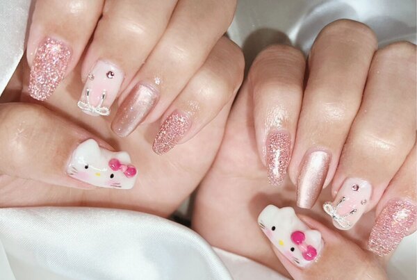 「ハンド ミドルコース」ミドルコース持ち込み画像！ 立体キティちゃんを可愛くトレンディに♡|Nail Salon Linda