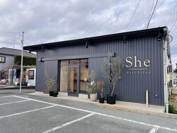 外観①|大人の女性のヘアサロンShe 浜松三方原店
