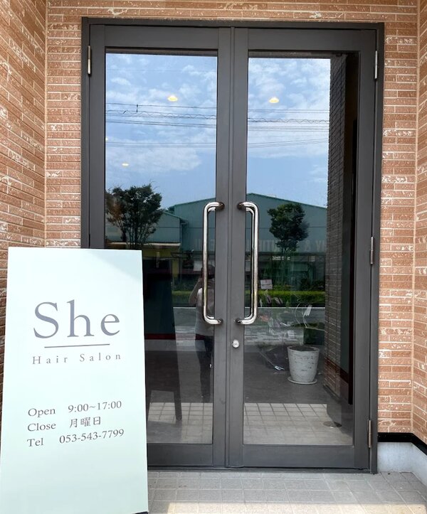 外観②|大人の女性のヘアサロンShe 浜松大平台店