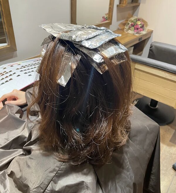 ブリーチでハイライトをON！|大人の女性のヘアサロンShe 浜松大平台店
